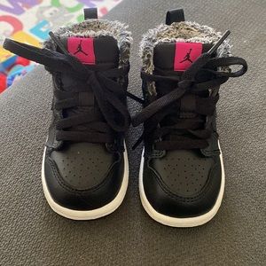 Nike AIR JORDAN 1 Retro High GT TD Black Deadly Pink 705324-014 Baby